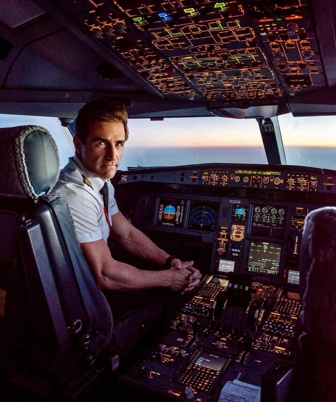 Rafael George - 25+ Years Pilot Experience